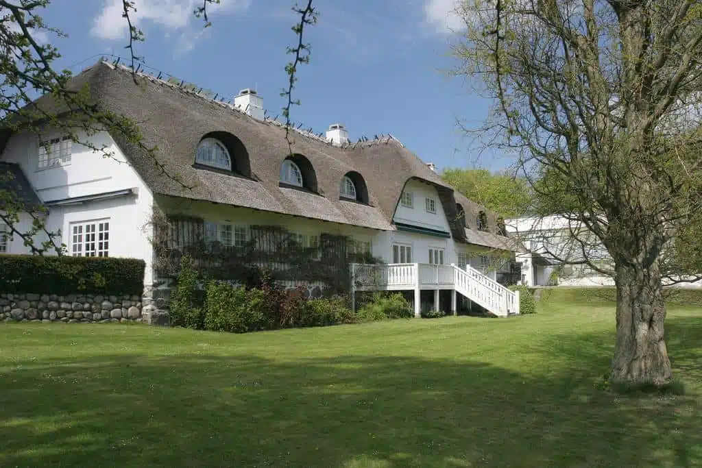 Manor surroundings in scenic North Zealand